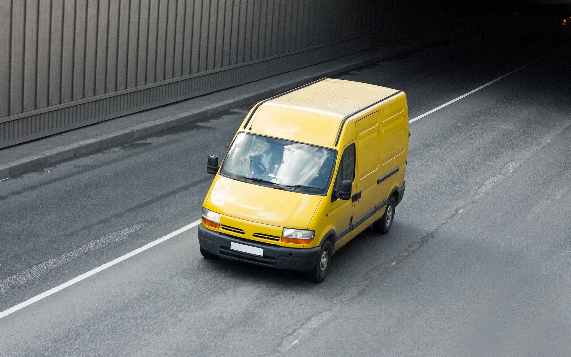 https://tiberlogistics.com/wp-content/uploads/2018/09/post_01.jpg